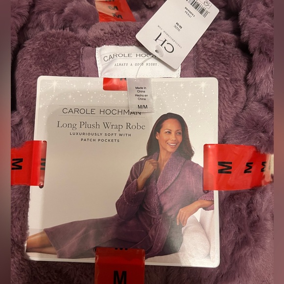 Victoria’s Secret Bundle💕VERY SEXY
Pleated Babydoll Set & Carole Hochman Robe - Picture 6 of 7